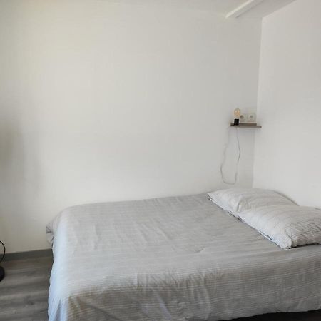 16 Rue Des Deportes Charmes  Экстерьер фото