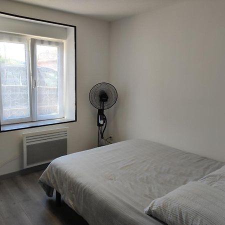 16 Rue Des Deportes Charmes  Экстерьер фото